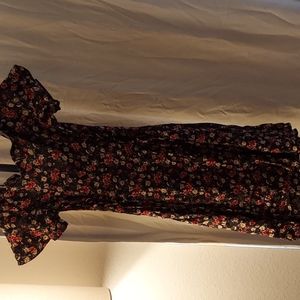 Floral side sinch dress